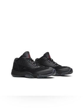 Air Jordan 11 IE Low 'Referee' Men’s 11.5 No Box